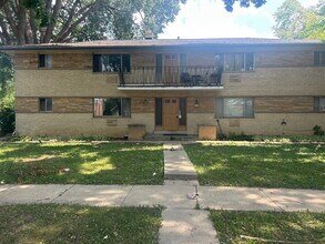 Building Photo - 5658 N 94th St