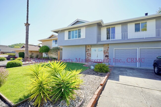 Building Photo - Stunning 4 Bed, 3 Bath Novato Home with Sp...