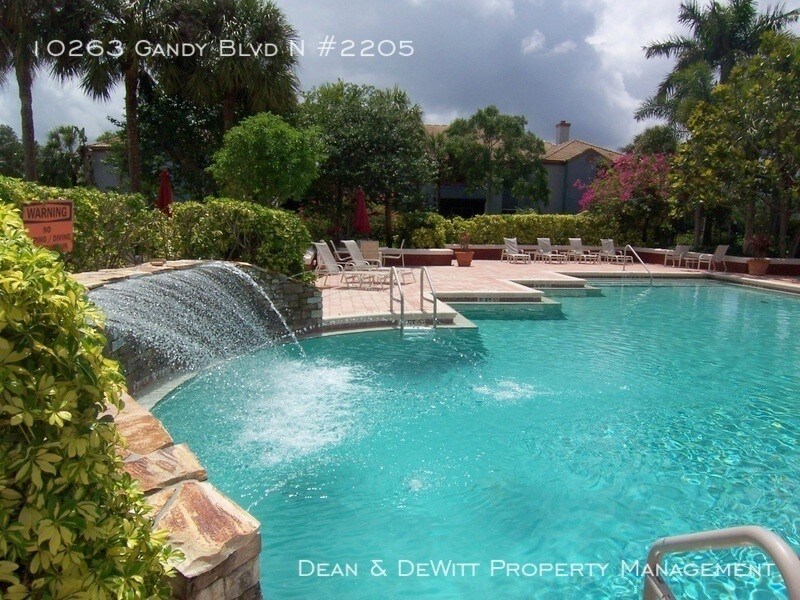 10263 Gandy Blvd N Unit 2205, Saint Petersburg, FL 33702 Condo for