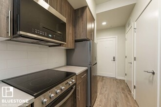 Interior Photo - The Woods on Marquam Hill