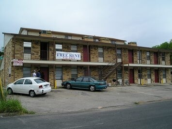 Primary Photo - 310 S 10th St