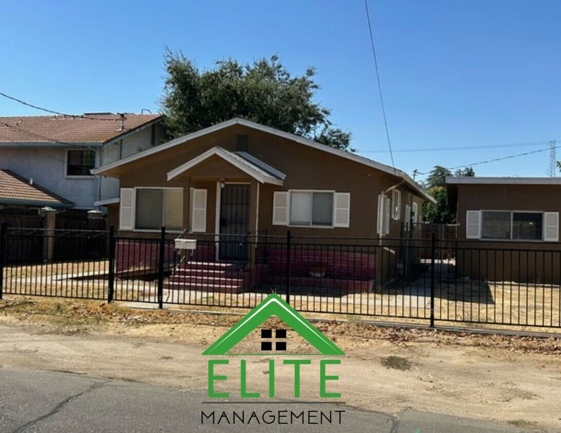 Primary Photo - Charming 3-Bedroom Home for Rent in a Prim...