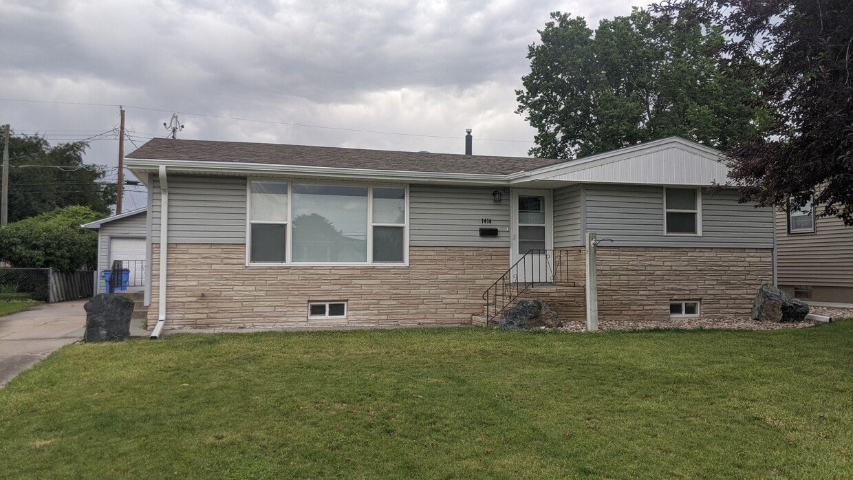 1414 Ave M, Scottsbluff, NE 69361 House Rental in Scottsbluff, NE