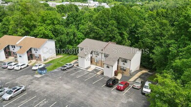 Building Photo - 790 Country Aire Ct