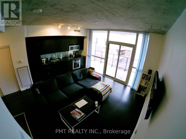 Building Photo - 478-478 King St W