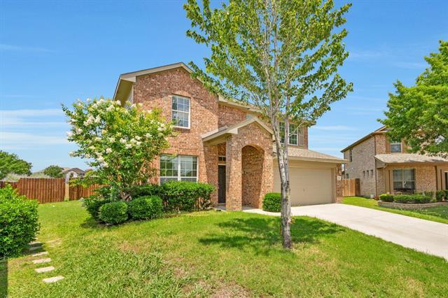 Building Photo - 300 Hummingbird Dr