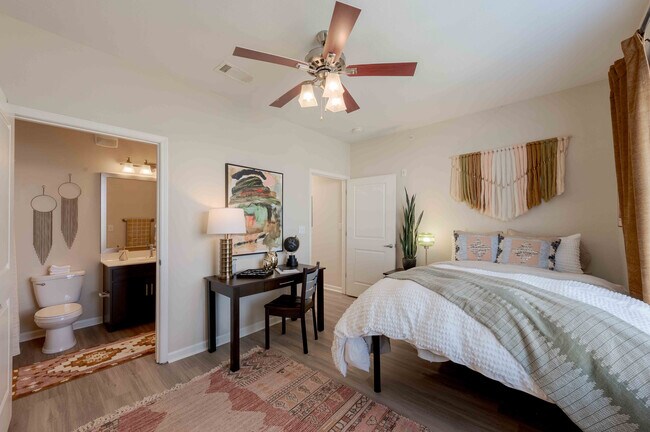 Apartamentos en Park-on-Morton, cerca de la Universidad de Indiana, Bloomington, con dormitorio y baño privados - The Park on Morton
