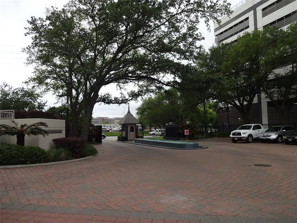 2001 Blvd Unit 705, Houston, TX 77030 Condo for Rent in