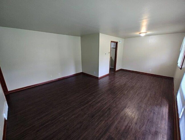 Building Photo - BELOW MARKET RENT!