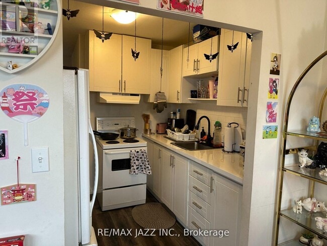 Building Photo - 43 Wayne Ave