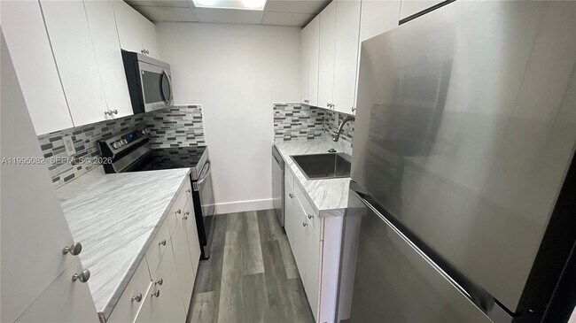 Foto del edificio - 10801 SW 109th Ct
