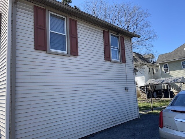 east side of building - 104 E Maple St