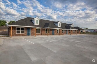 Building Photo - 134 Erin Pl