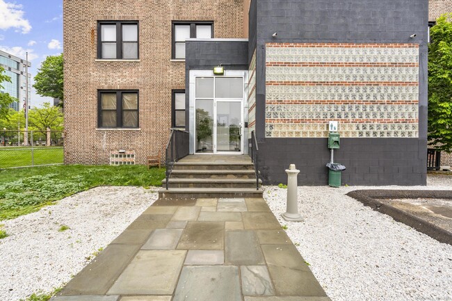 Building Photo - 881 Lafayette Blvd