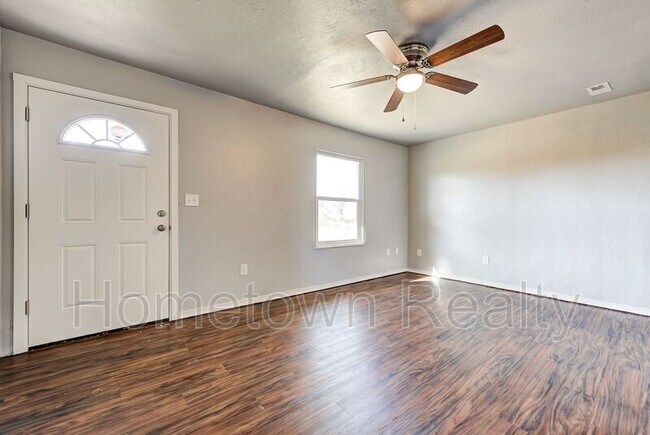 Photo - 12813 NE 37th St House