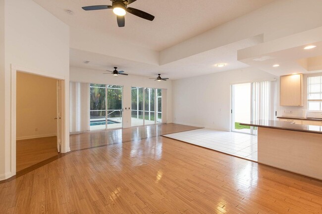 Foto del edificio - 179 E Tall Oaks Cir
