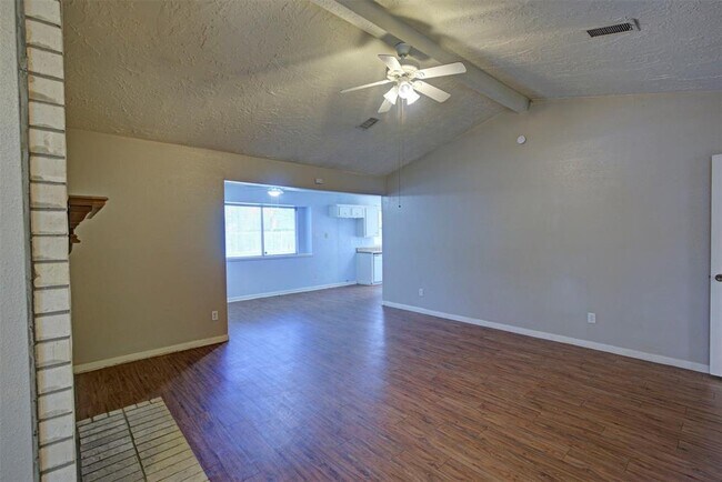 Building Photo - 3203 Mourning Dove Dr