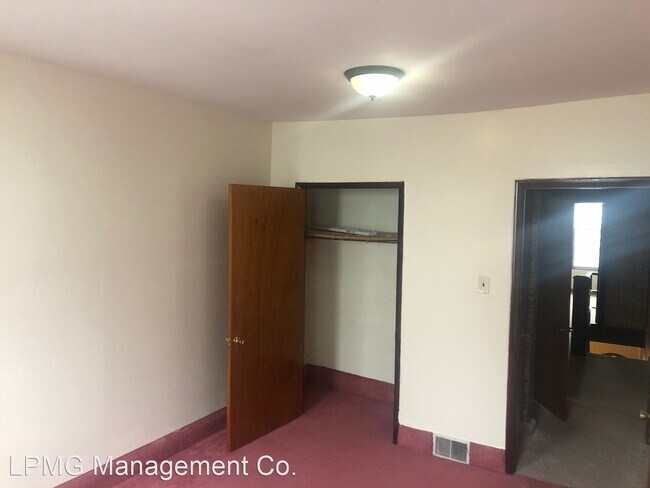 Foto del edificio - 3 br, 1.5 bath House - 2143 S. Hicks St.