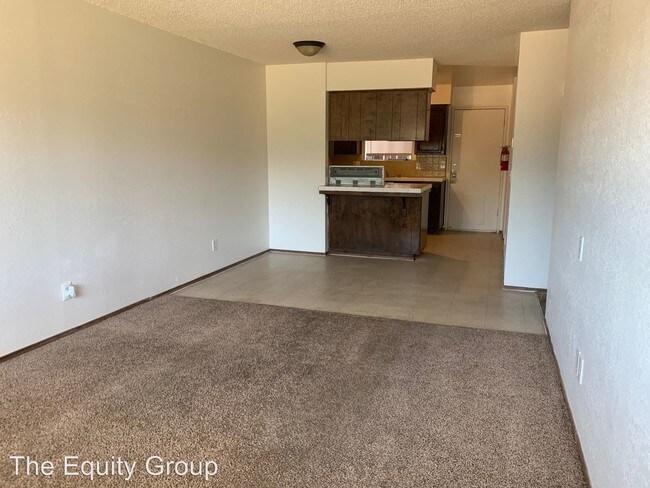 Building Photo - 2530-2534 W Hemlock Ct