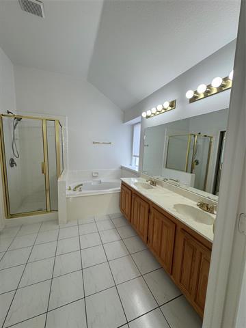 Foto del edificio - 1705 Bennington Dr