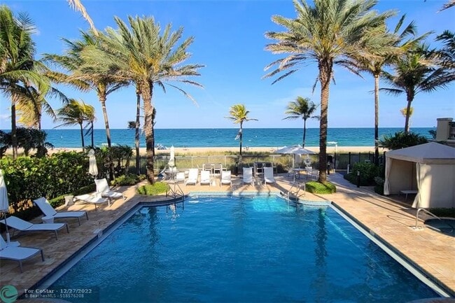 Building Photo - 4511 El Mar Dr