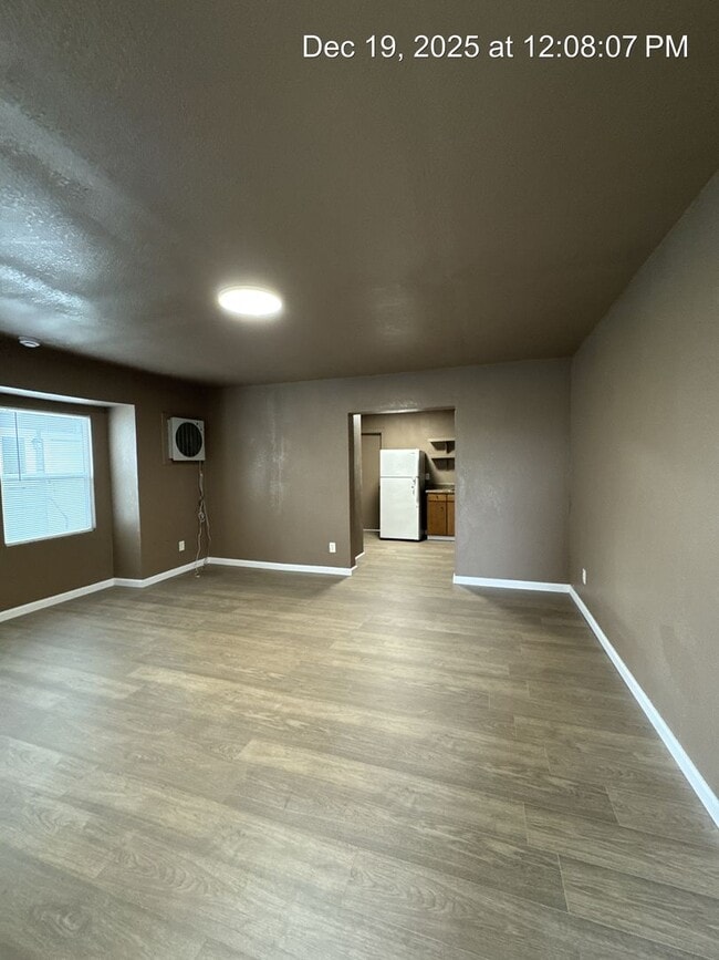 Building Photo - 4131