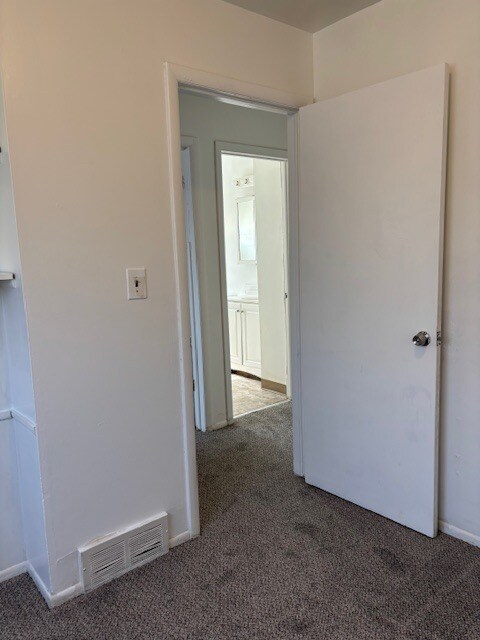 Foto del edificio - 11717 Outer Dr W