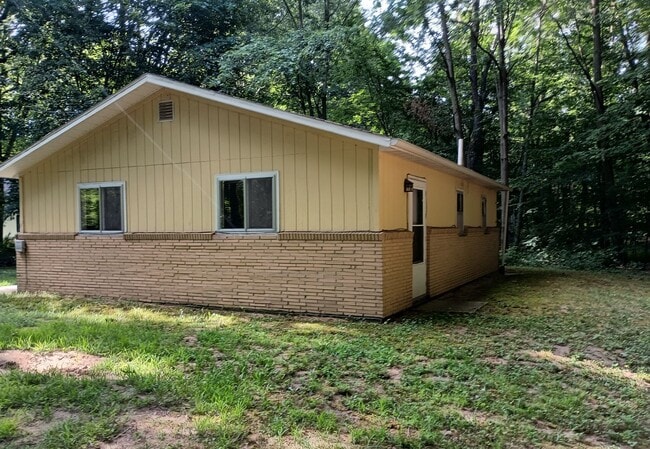 Foto del edificio - Cottage in the Woods