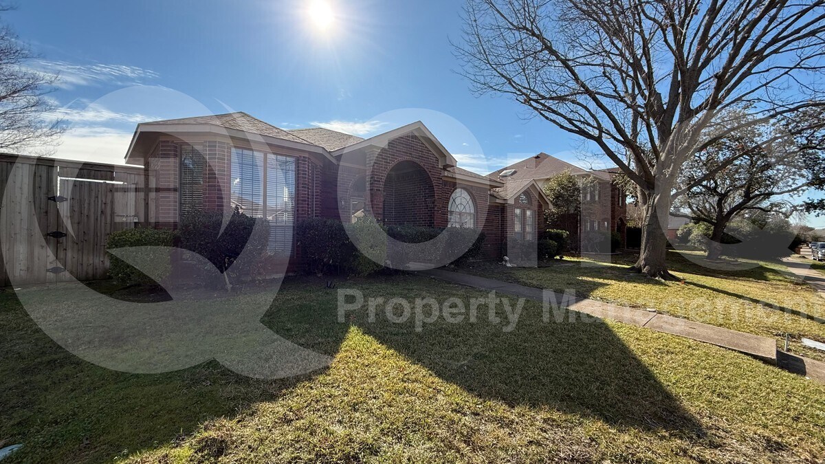 Foto principal - 2536 Beau Dr