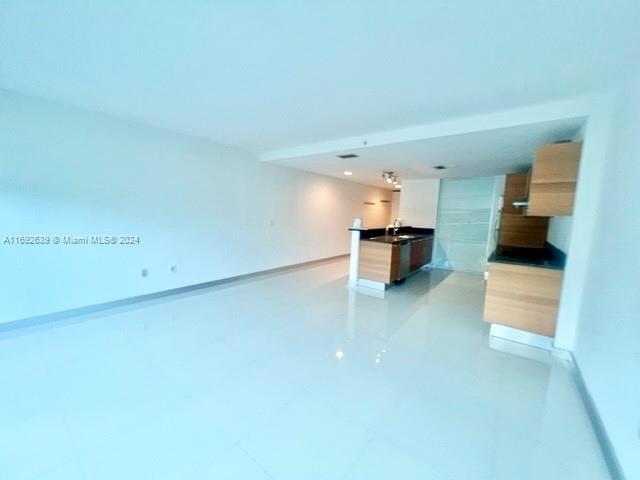 Foto del edificio - 2950 NE 188th St