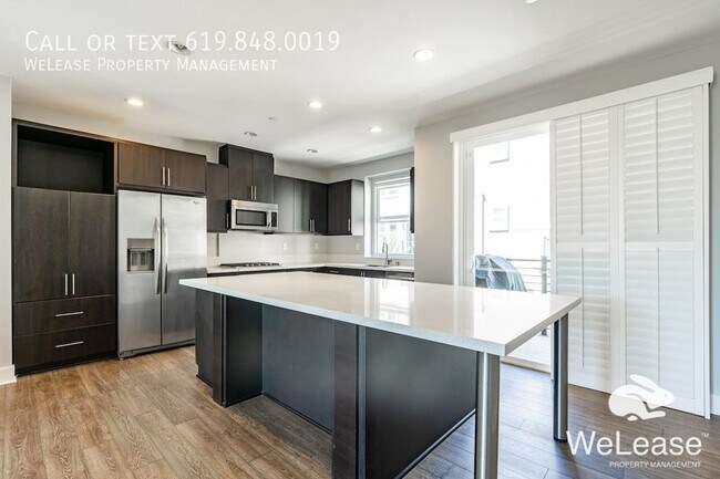 Building Photo - Civita Modern Townhome: 3 br / 3.5  ba in ...