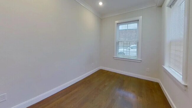 Foto del edificio - 79 Linden St