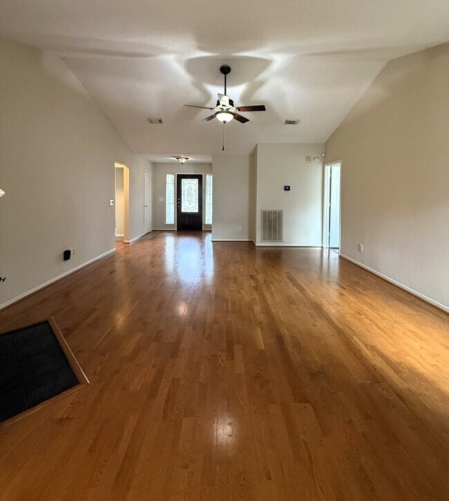 Building Photo - 5730 Forest Timbers Dr