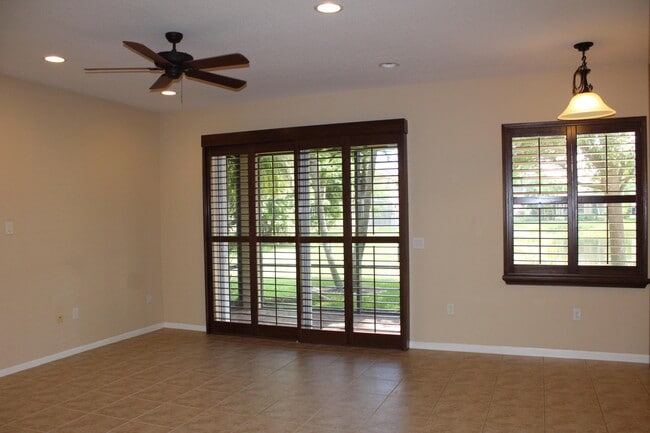 Building Photo - 7896 Picklewood Park Dr