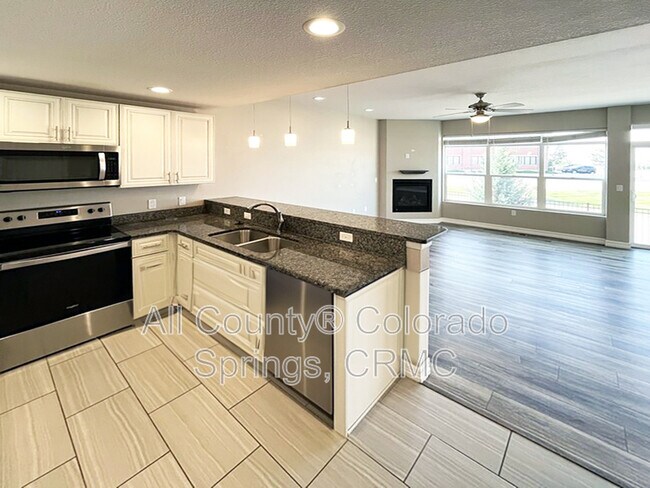 Foto del edificio - 763 Brambleberry Hts