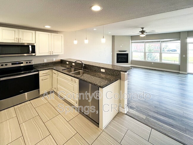 Photo - 763 Brambleberry Hts Townhome