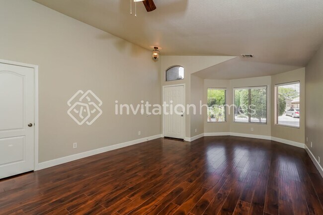 Building Photo - 15753 W Latham Street