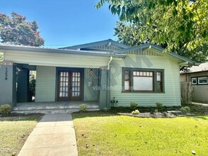 Building Photo - 1234 W Harding Way