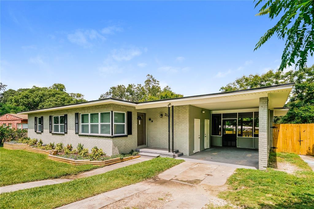 Foto principal - 216 Westover St