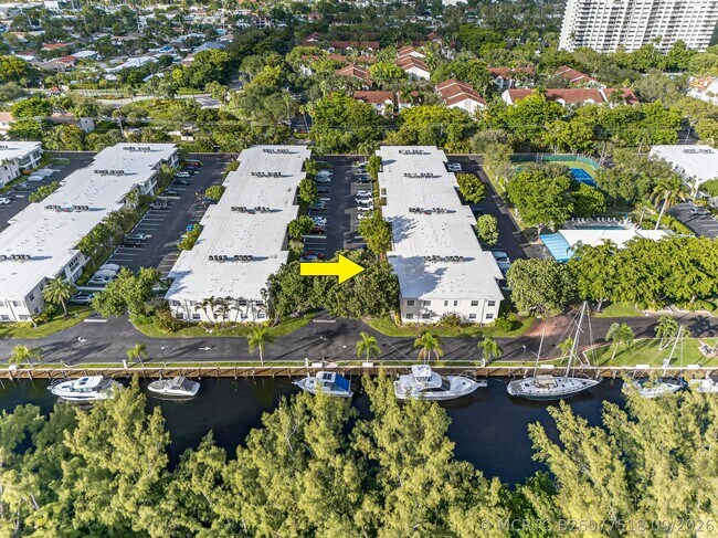 Foto del edificio - 6417 Bay Club Dr