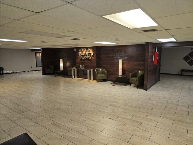 Foto del edificio - 15888 SW 95th Ave