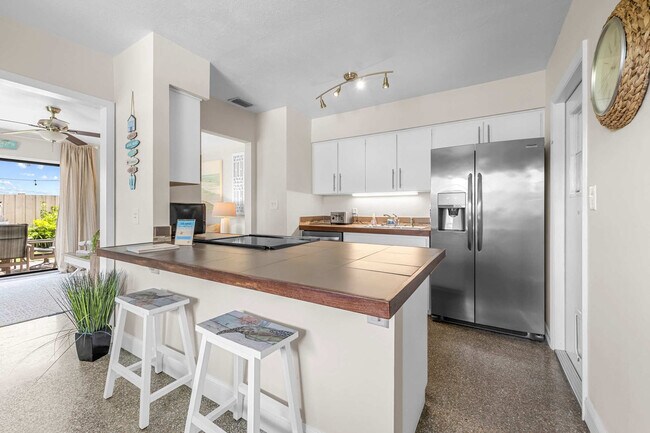 Building Photo - 219 Garfield Ave