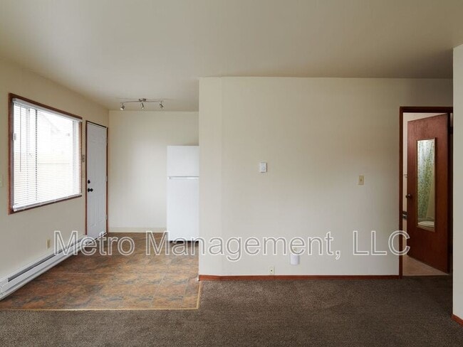 Foto del edificio - 8307 N Fowler Ave