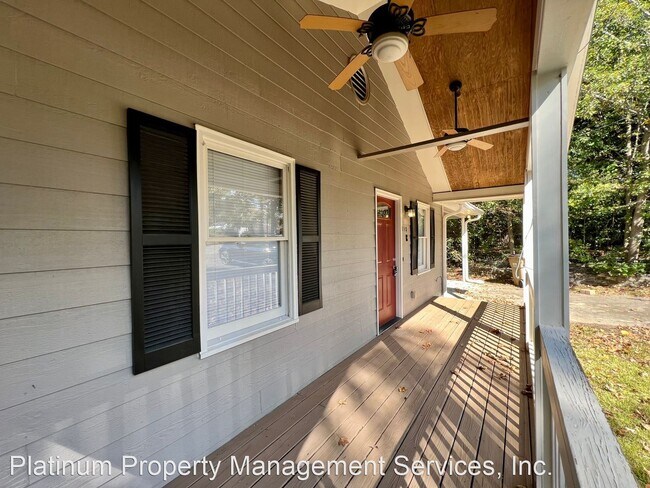 Building Photo - 3 br, 2 bath House - 110 Spruce St