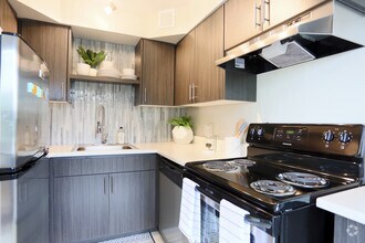 Interior Photo - Park Plaza