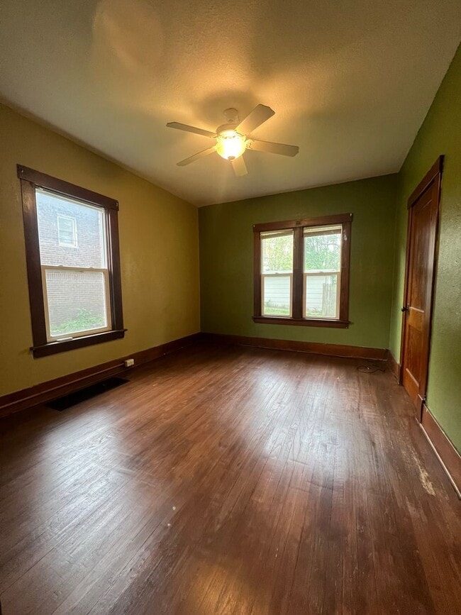 Foto del edificio - 915 5th Ave N