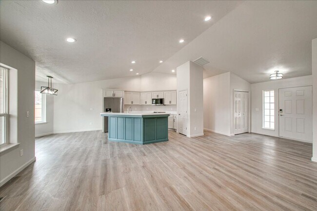 Foto del edificio - Beautifully Remodeled Home in Northwest Meridian
