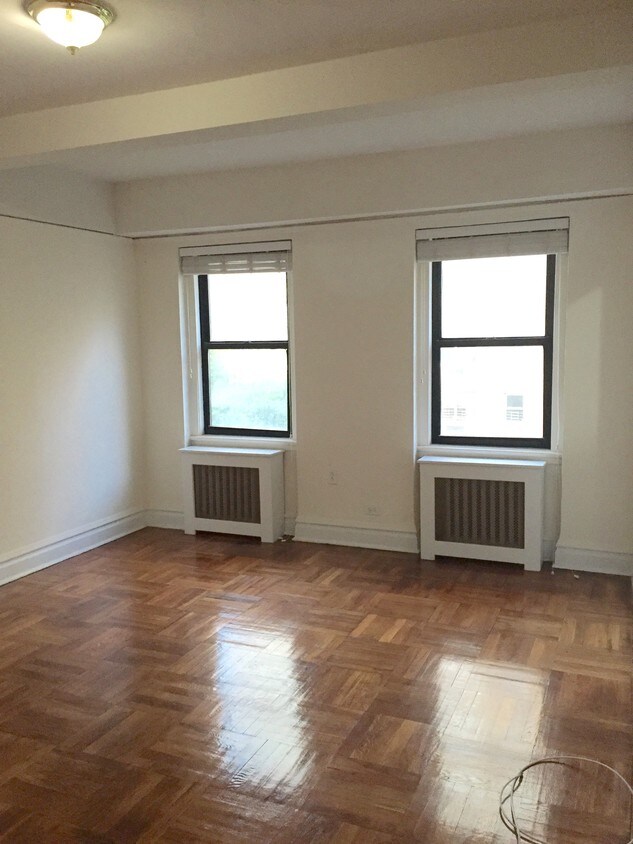 Foto principal - 1490 York Ave