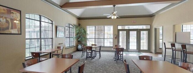 Foto del edificio - 6901 State Hwy 161