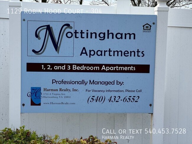 Building Photo - Move in ready! Immaculate 3 bedroom, 2 bat...